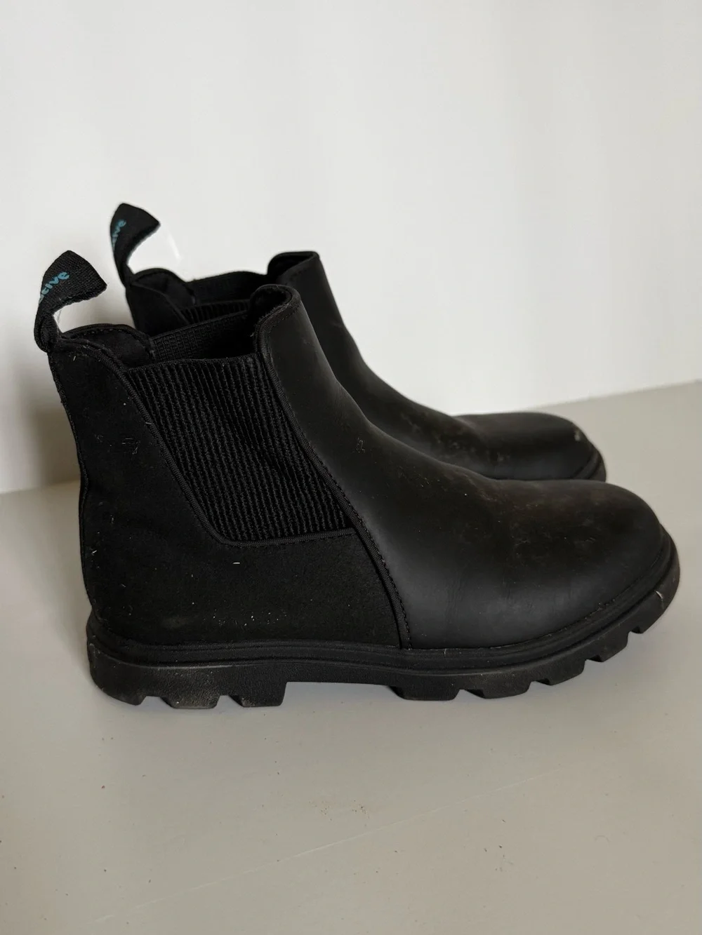 Native Blue Insole Slip-On Shoes